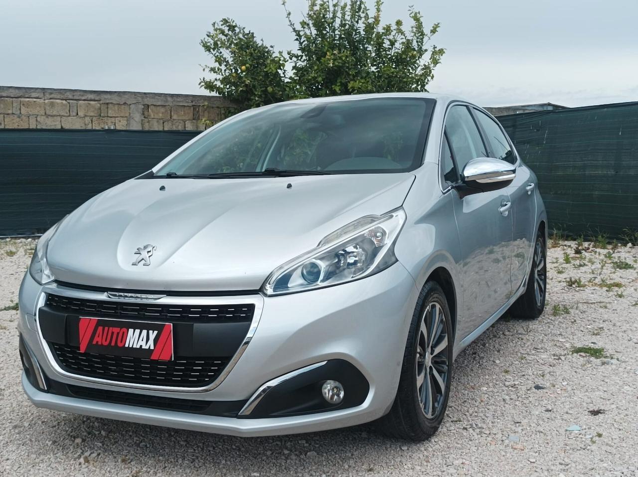 Peugeot 208 BlueHDi 75 5 porte Allure
