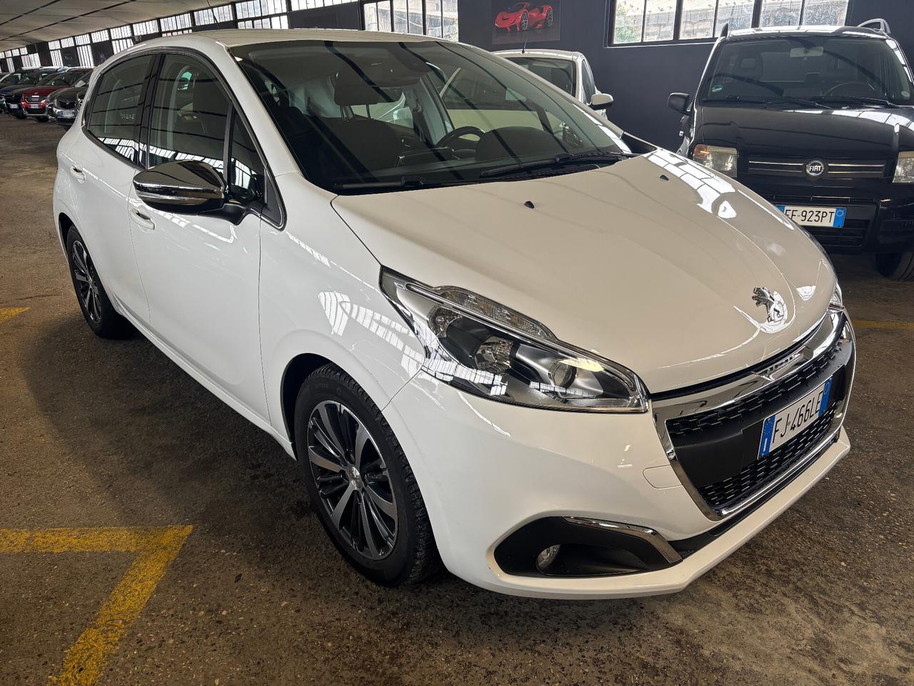 Peugeot 208 1.2 PureTech 82CV Allure NEOPATENTATO
