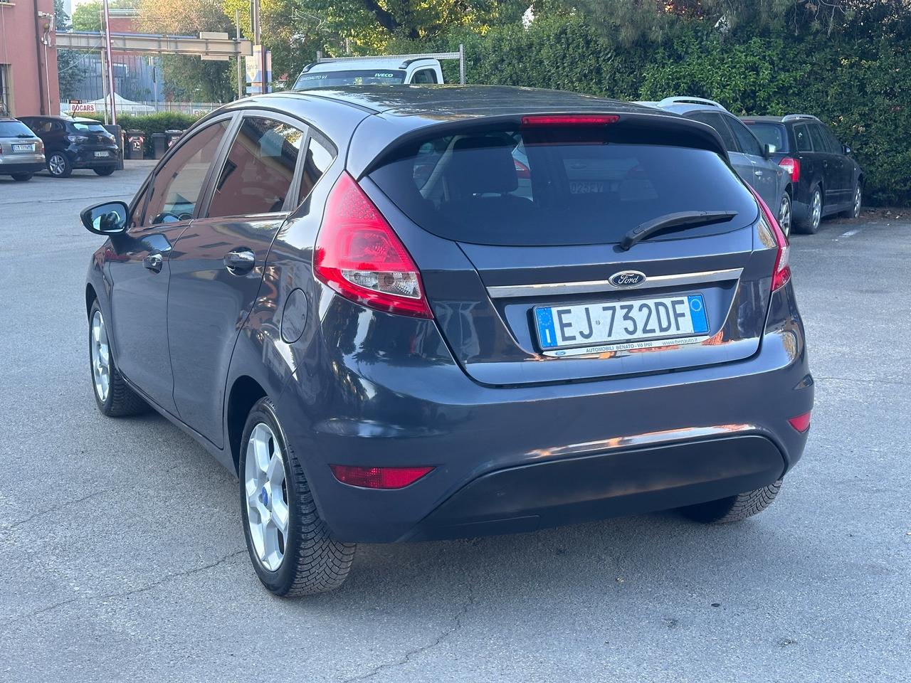 Ford Fiesta 1.4 TDCi 70CV 5 porte Titanium