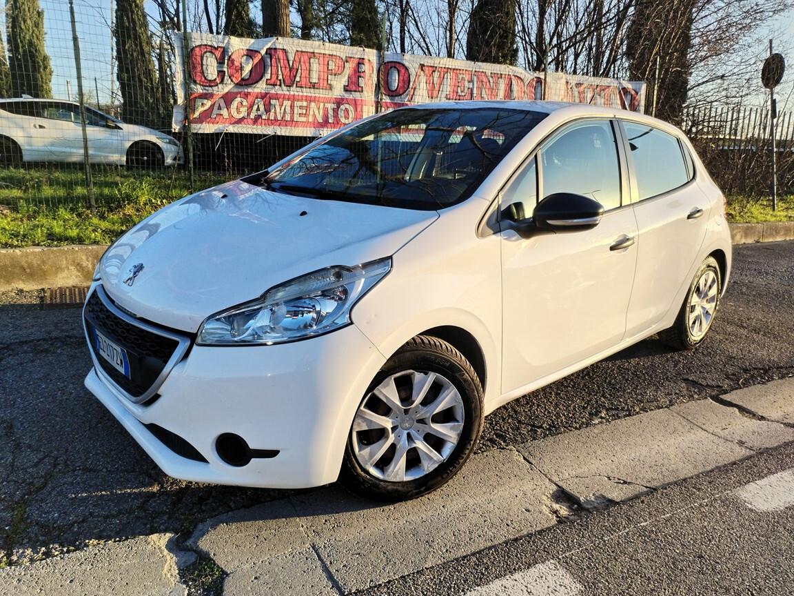 Peugeot 208 1.4 HDi 68 CV 5p Van 137000km 2015