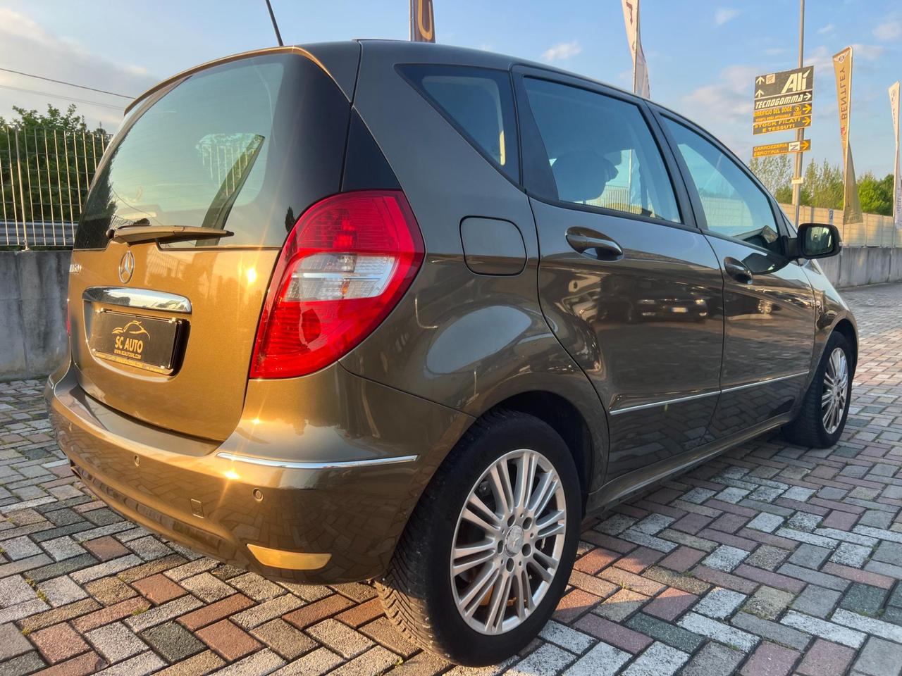 Mercedes A 160 CDI BlueEfficiency Elegance Berlina