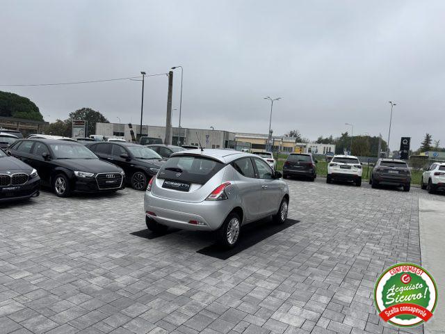 LANCIA Ypsilon 0.9 5 porte Metano Ecochic ANCHE PER NEOPATENTATI