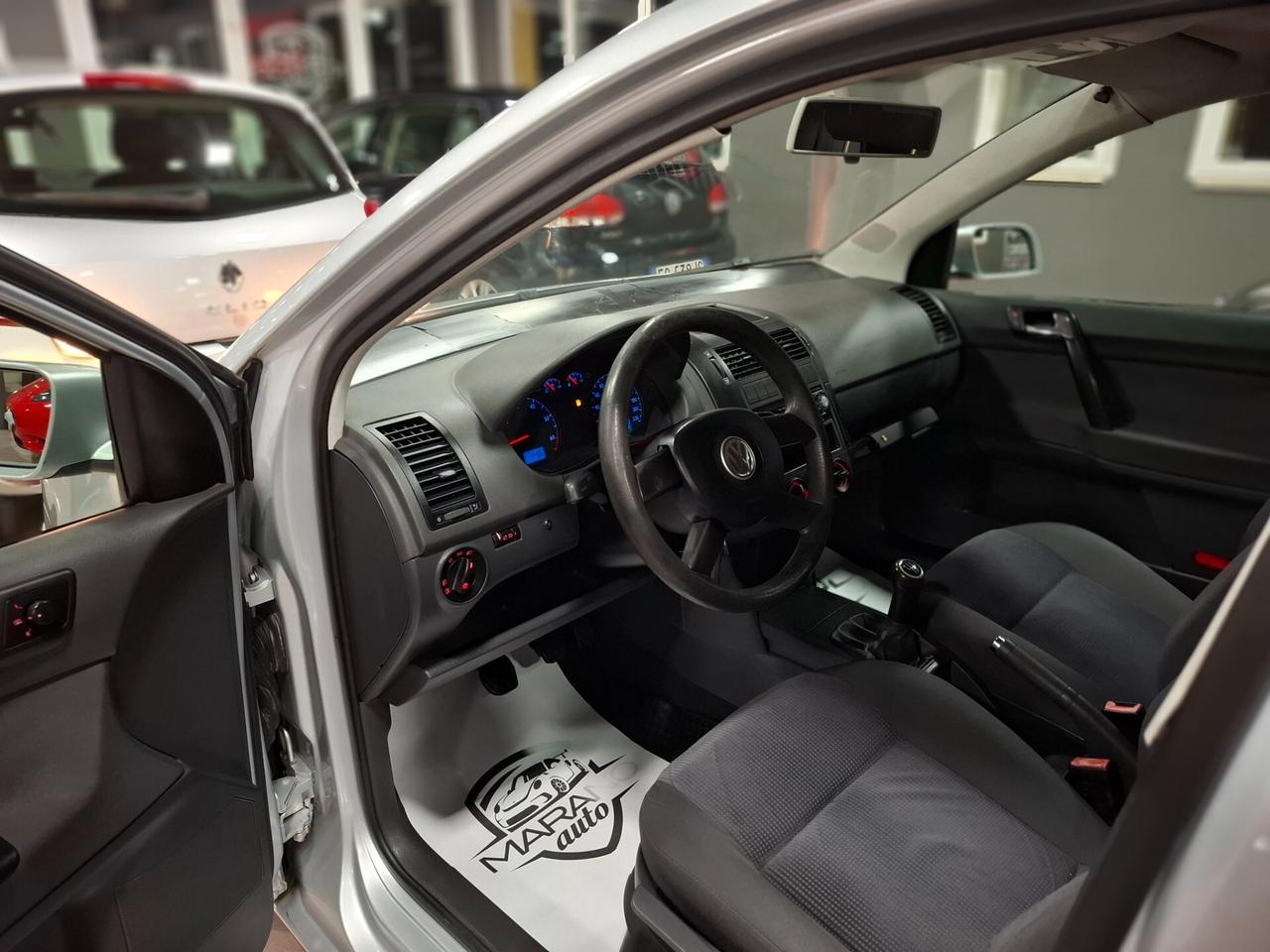 Volkswagen Polo 1.4 benzina Neopatentato