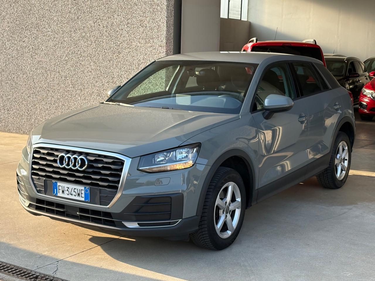 Audi Q2 30 TDI S tronic Identity Black