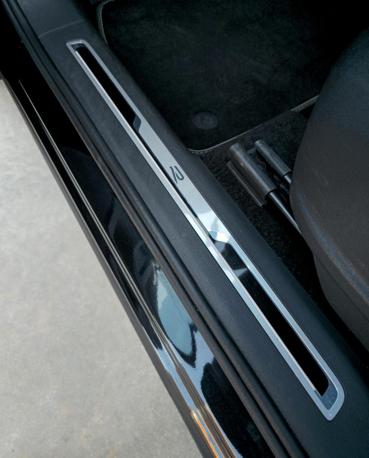 Volkswagen Tiguan 2.0 TDI 150 CV SCR DSG R-Line