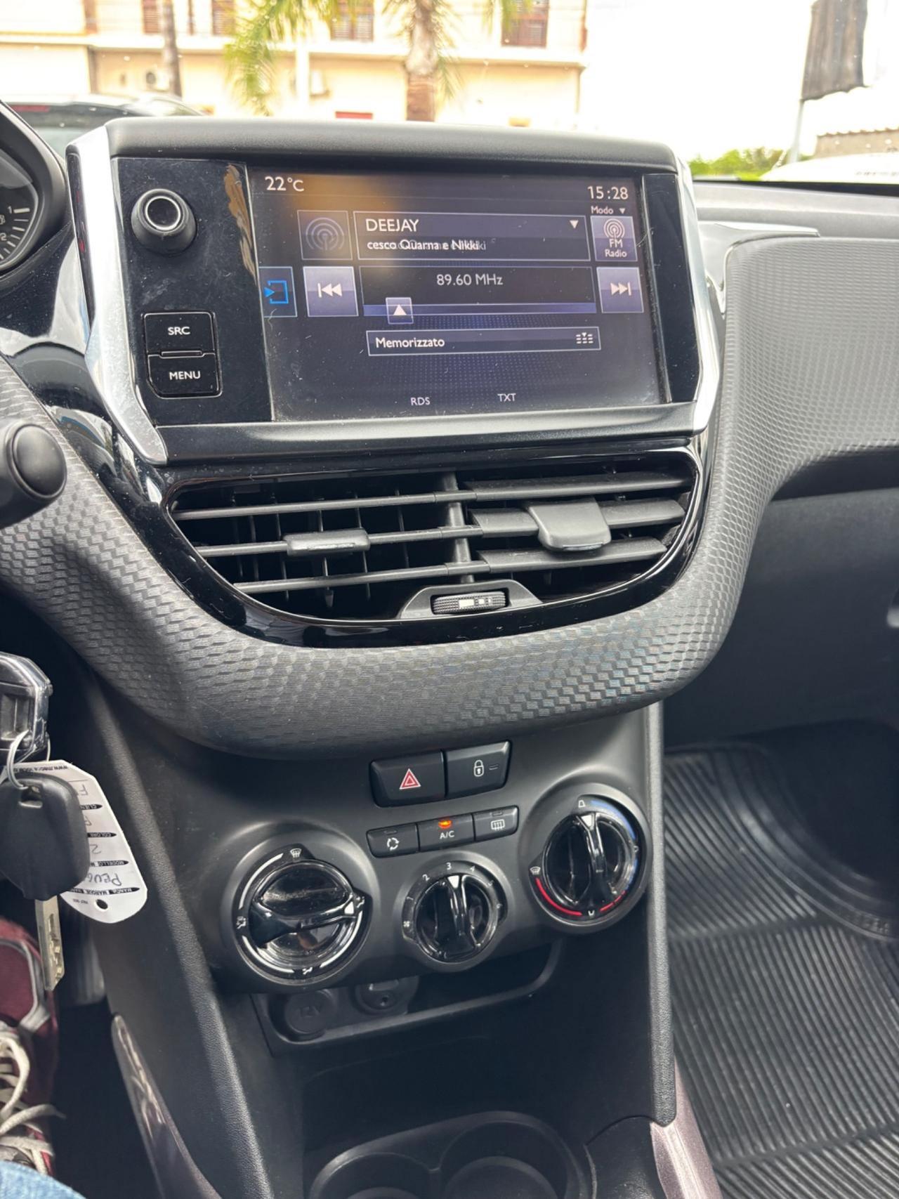 PEUGEOT 2008 HDI 100CV 2016 PERFETTA