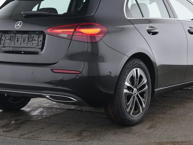 MERCEDES-BENZ A 180 Automatic Progressive Advanced