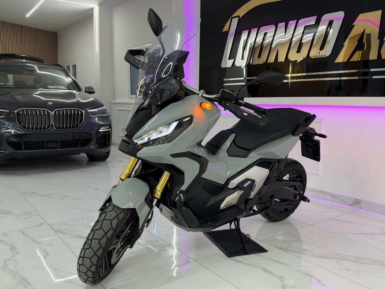 Honda X-ADV 750 DCT Special Color