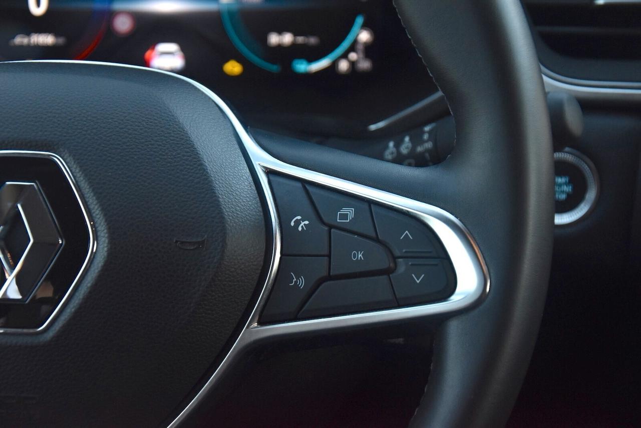 Renault Captur Plug-in Hybrid E-Tech 160cv Intens