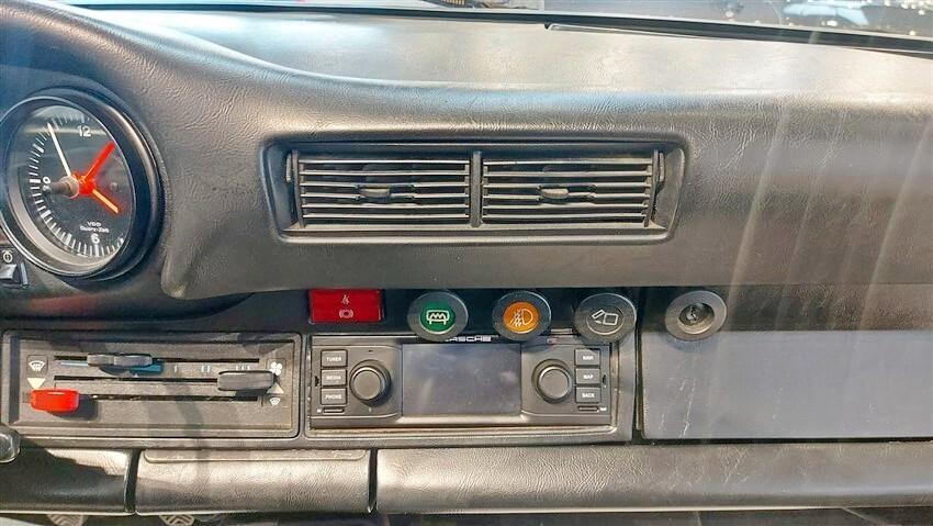 Porsche 911 Carrera 3.0 Targa