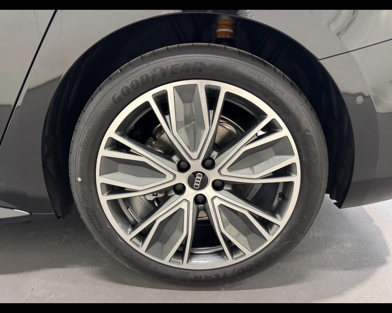 AUDI A5 AVANT TFSI S-TRONIC S LINE