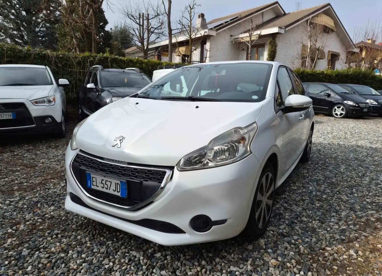 Peugeot 208 1.2 VTi 82 CV 5 porte Allure