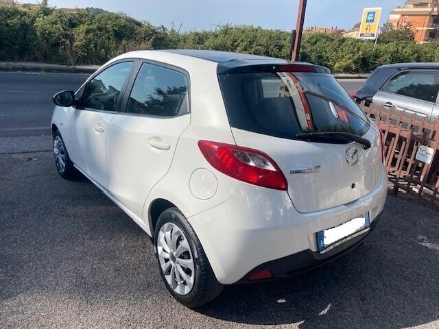 Mazda2 1.3 16V 75CV 5p. Trendy