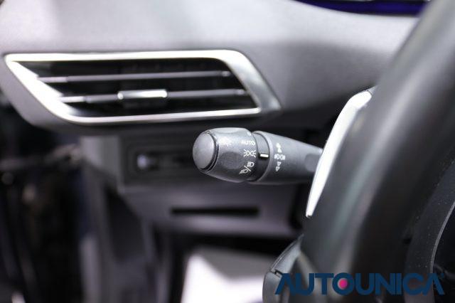 PEUGEOT 3008 BLUEHDI 130 S&S EAT8 ALLURE FARI LED NEOPATENTATI