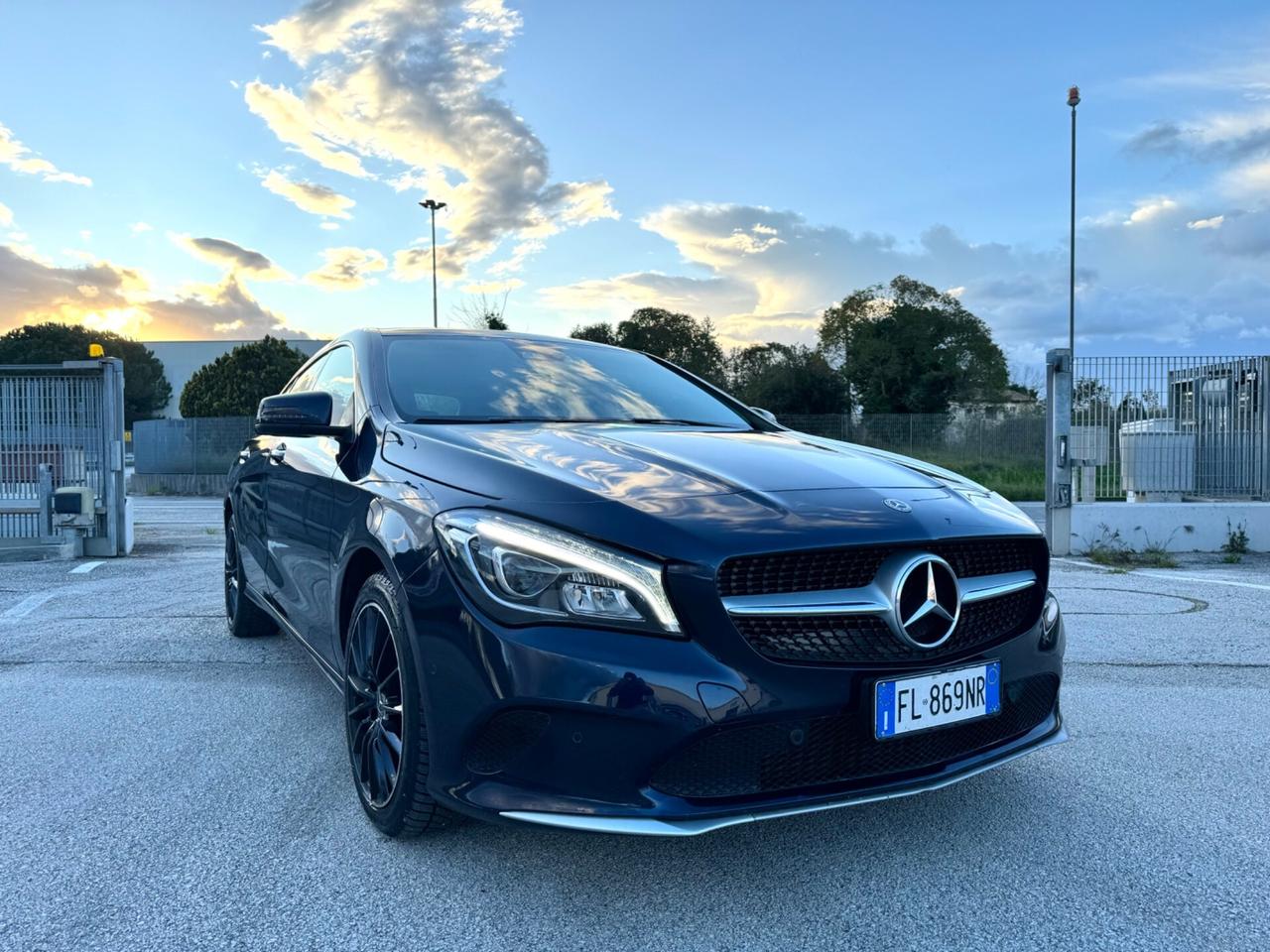 MERCEDES CLA 200d S.B. Sport - Tetto Led Navi