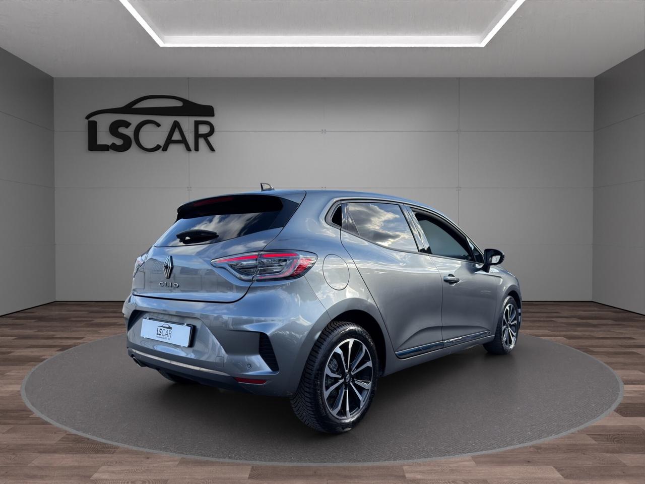 Renault - Clio TCe 90 CV