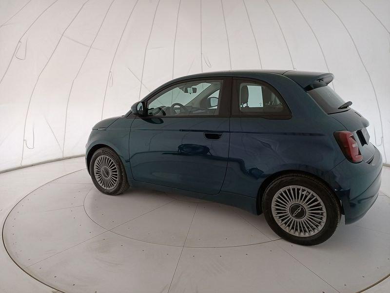 FIAT 500 LA NUOVA E Nuova Hatchback My23 La Nuova - 320 Berlina