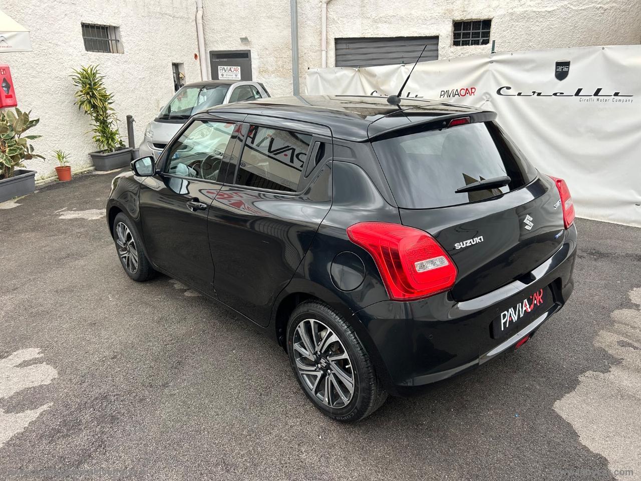 SUZUKI Swift 1.2 Hybrid CVT Top