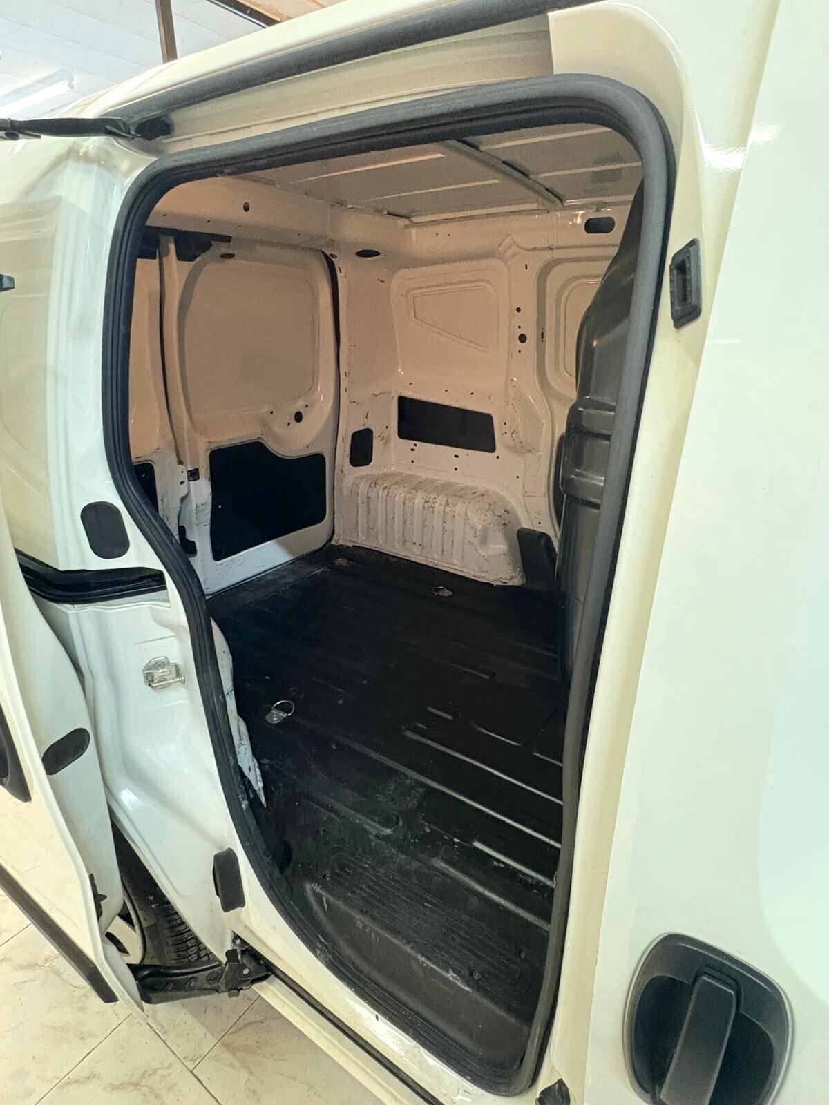 Fiat Fiorino 1.3 MJT 95CV Cargo SX