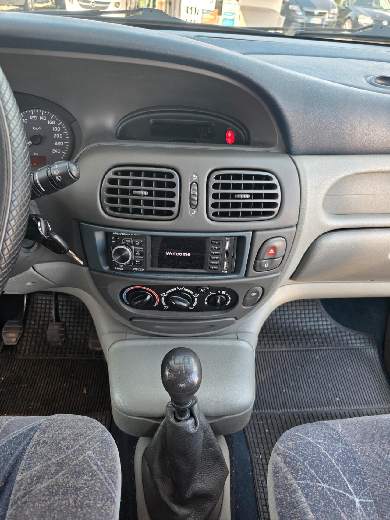 Renault Scenic RXE 1.6 con 132.000km Neopatentati ok