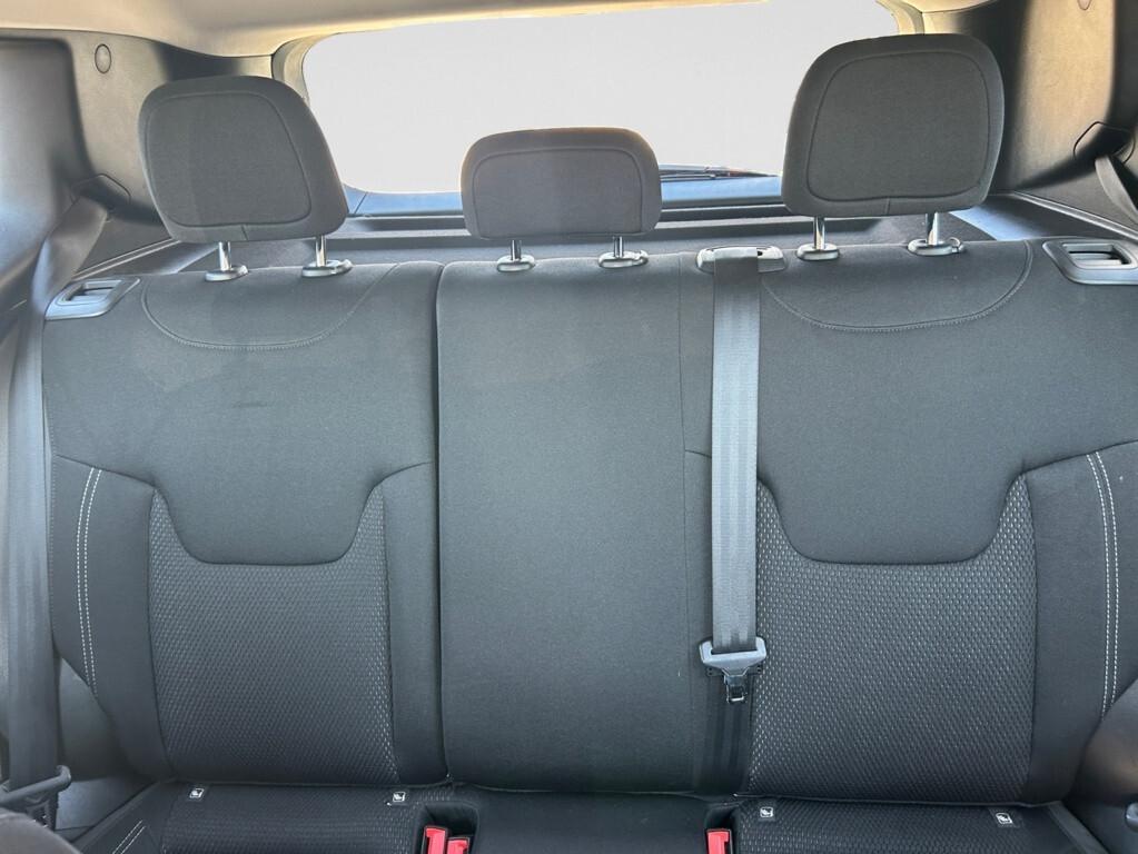 Jeep Renegade 1.5 Turbo T4 MHEV Summit
