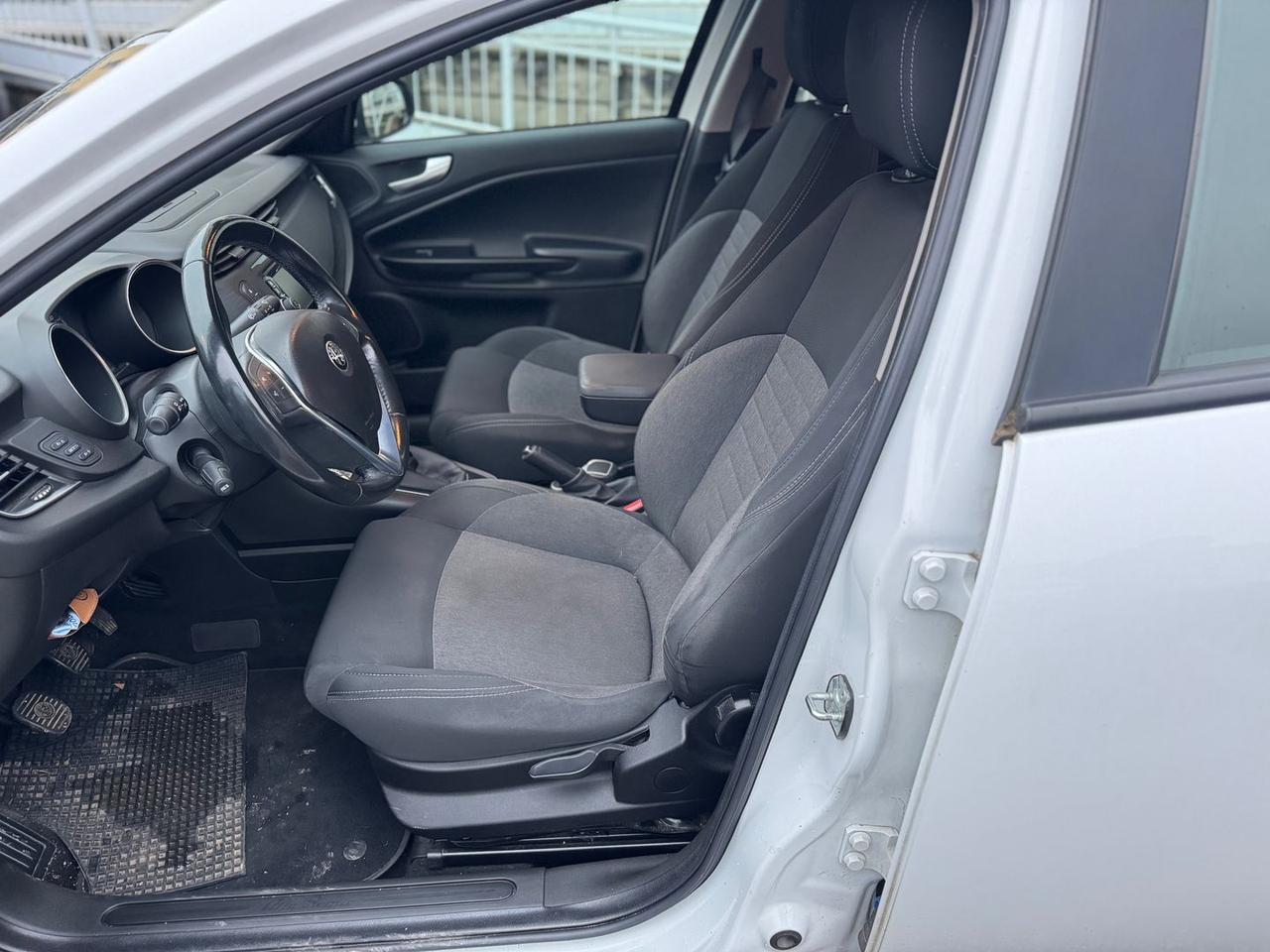 Alfa Romeo Giulietta Business 1.6 JTDM 16V #8350