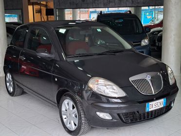 Lancia Ypsilon 1.3 MJT 75 CV Oro