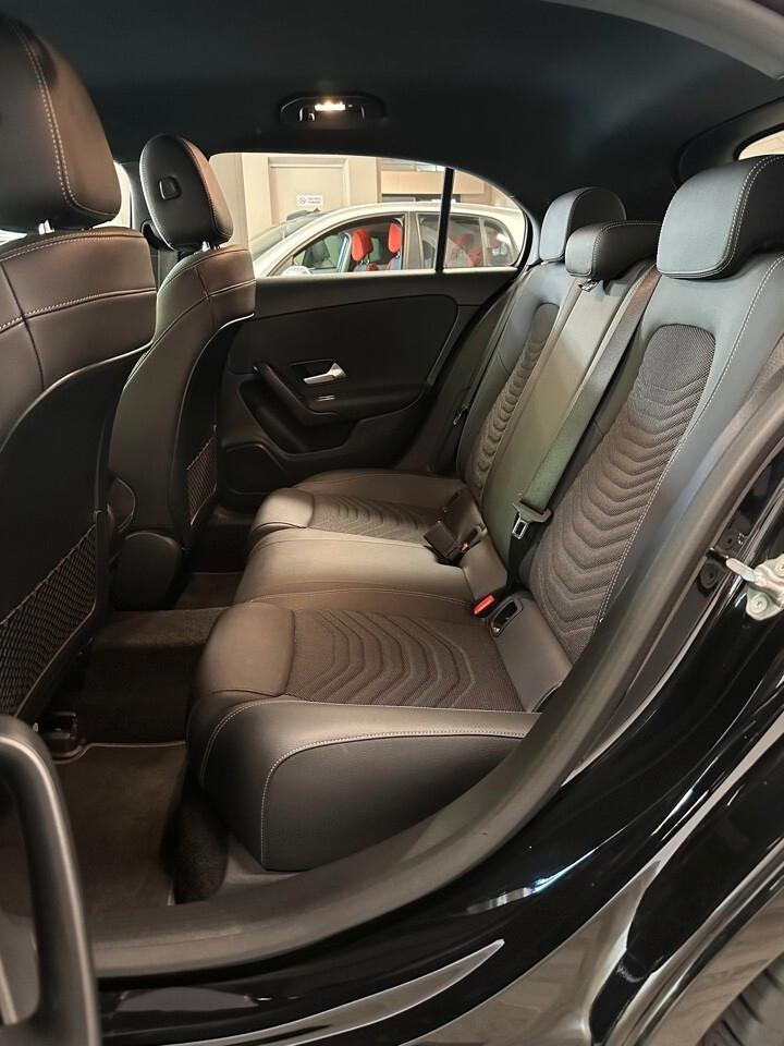 Mercedes A 180 Benzina Business Extra autom