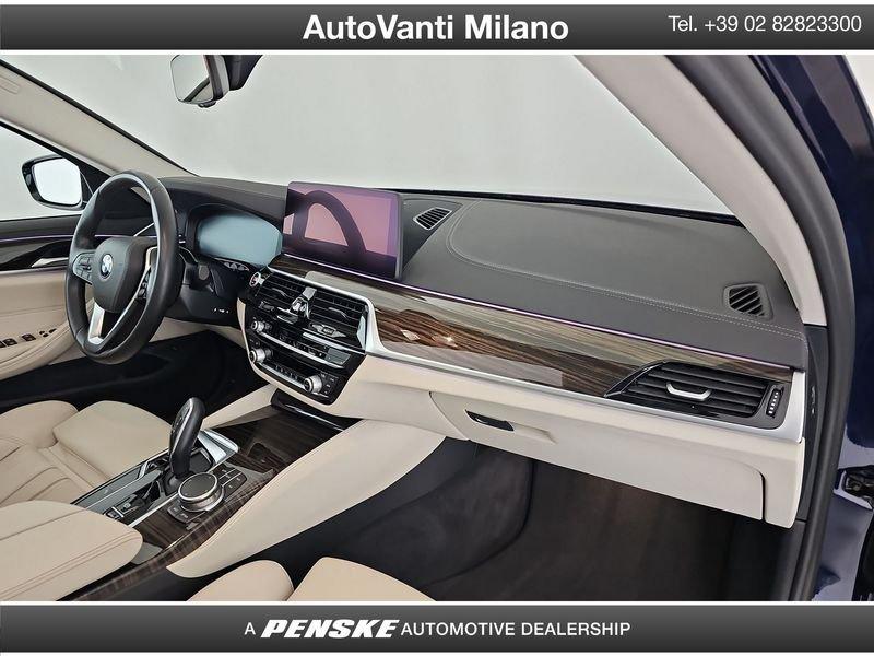 BMW Serie 5 530d mhev 48V xdrive Luxury auto