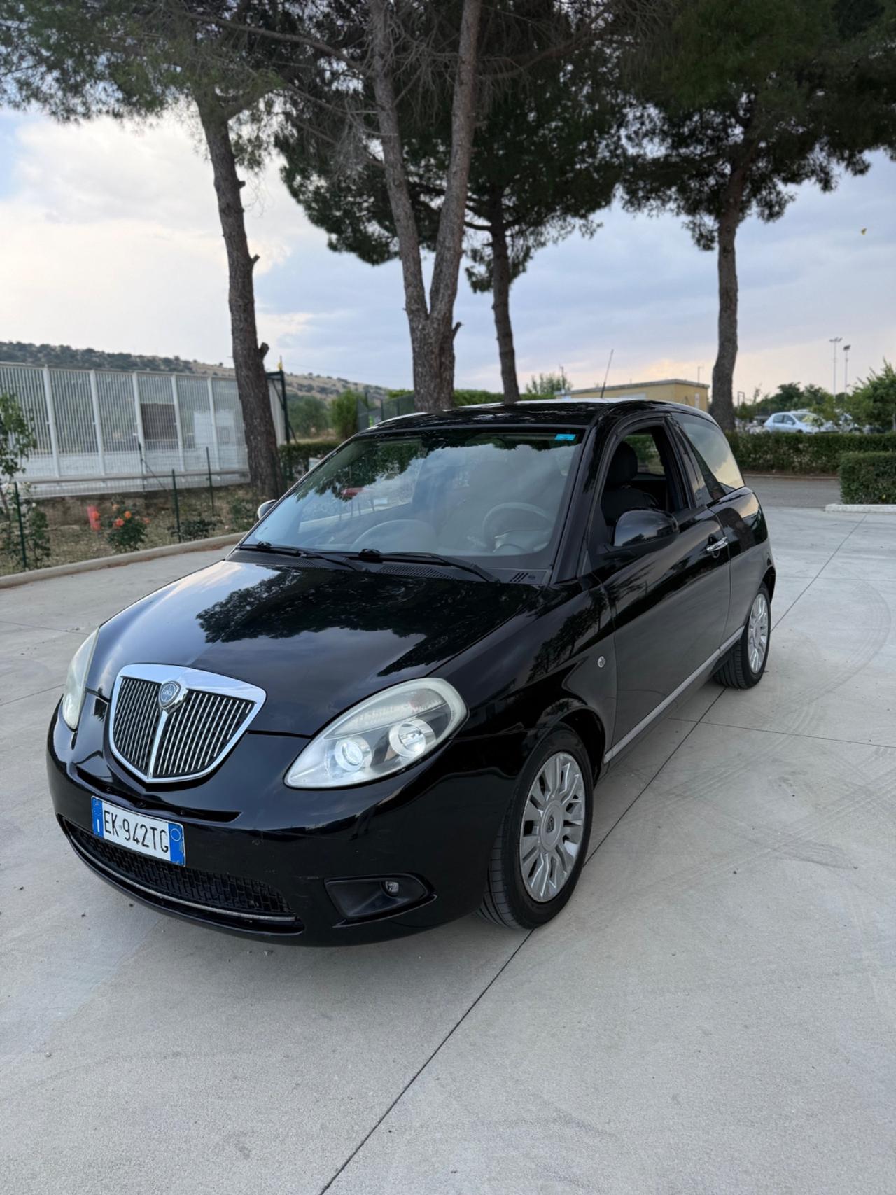 Lancia Ypsilon 1.4 Diva Ecochic GPL