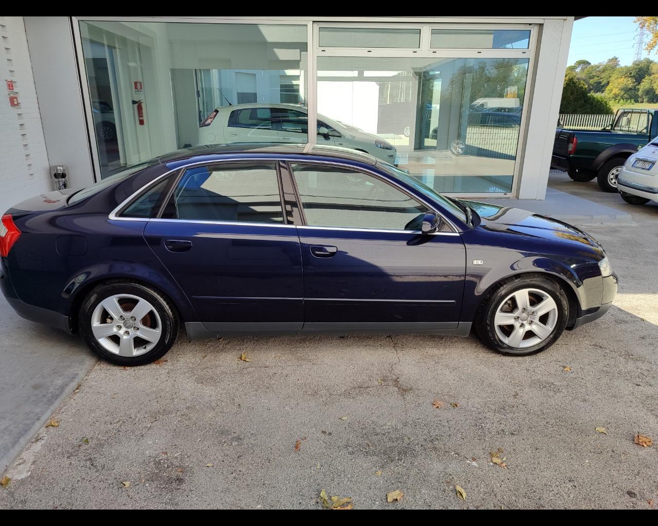 AUDI A4 2ª serie - A4 2.0 20V cat