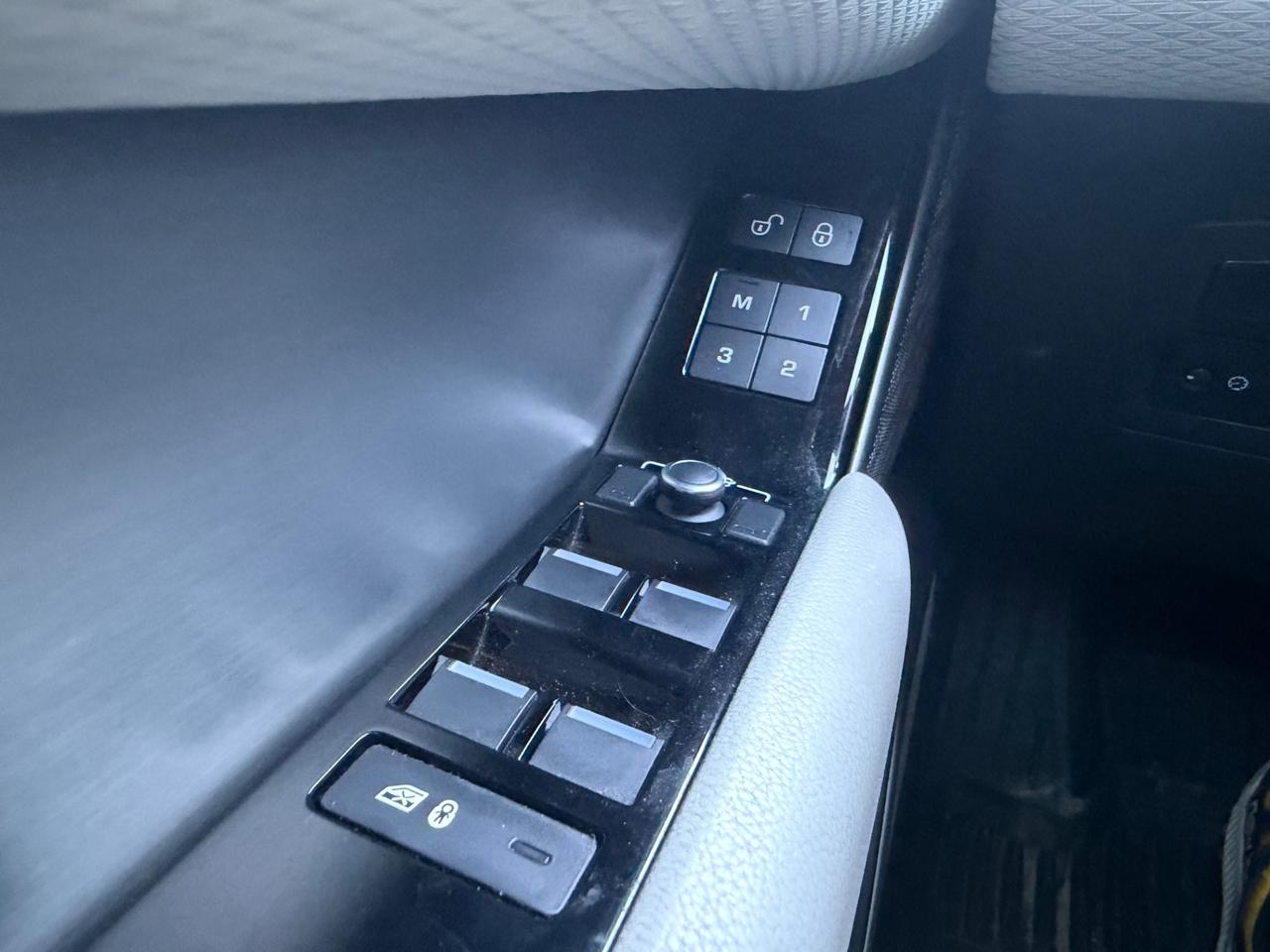 Land Rover Range Velar 2.0D I4 240 CV SE