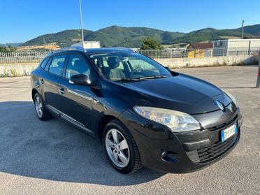 Renault Megane Mégane 1.5 dCi/105CV Grandtour Serie Speciale