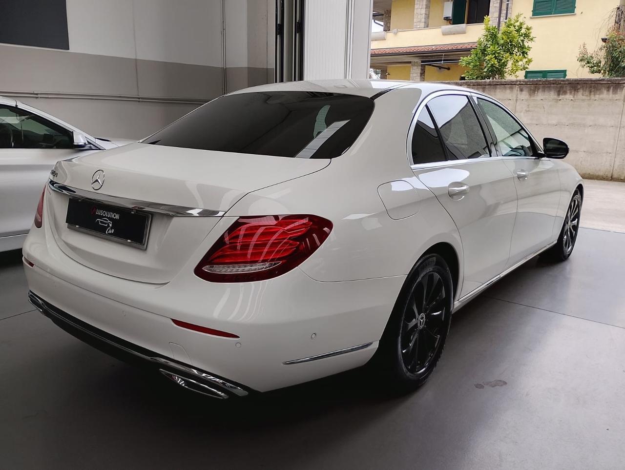 Mercedes-benz E 220 d Auto Premium Plus
