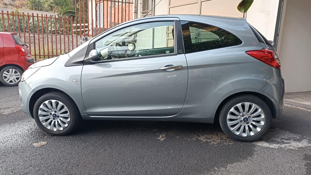 Ford Ka 1.2 8V 69 CV Black&White Edition