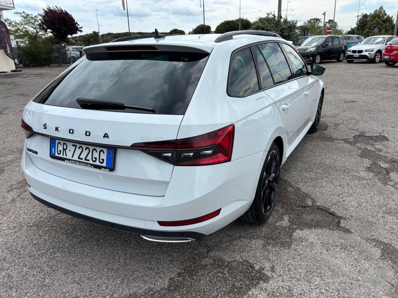 Skoda Superb 2.0 TDI EVO 150 CV SCR DSG Wagon SportLine
