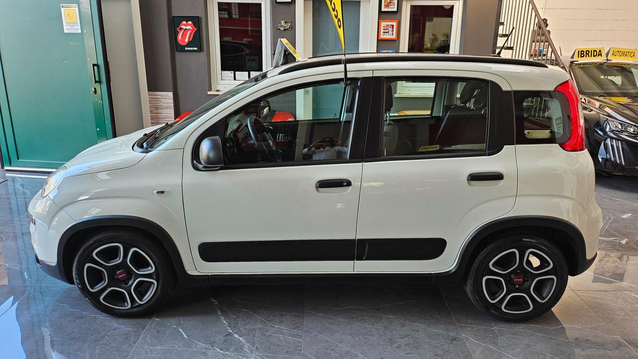 Fiat Panda 1.0 IBRIDA city life Targa GH966MR