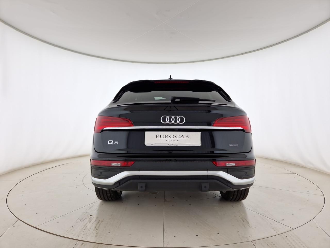 Audi Q5 sportback 40 2.0 tdi mhev 12v s line plus quattro s-tronic