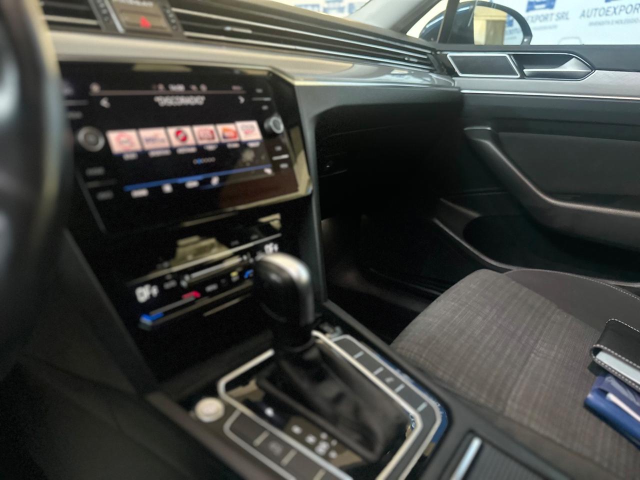 Volkswagen Passat Variant 2.0 TDI DSG/2021/automatic