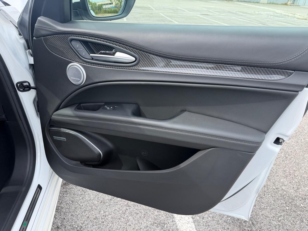 Alfa Romeo Stelvio 2.9 Bi-Turbo V6 510 CV AT8 Quadrifoglio