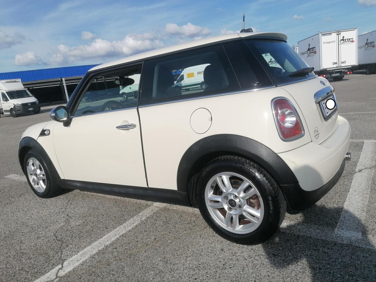 Mini COOPER 1.6 16V-NAVIGATORE-2011-PERFETTA-