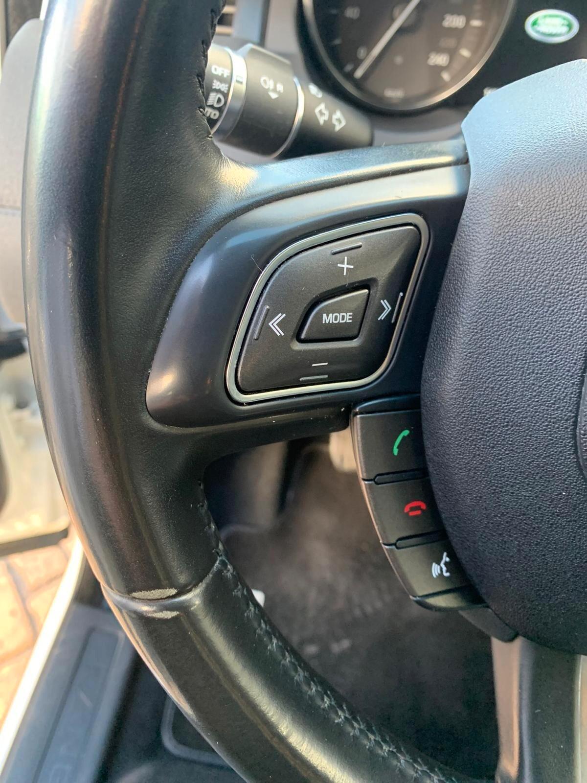 Land Rover Range Evoque 2.0 eD4 5p. Pure