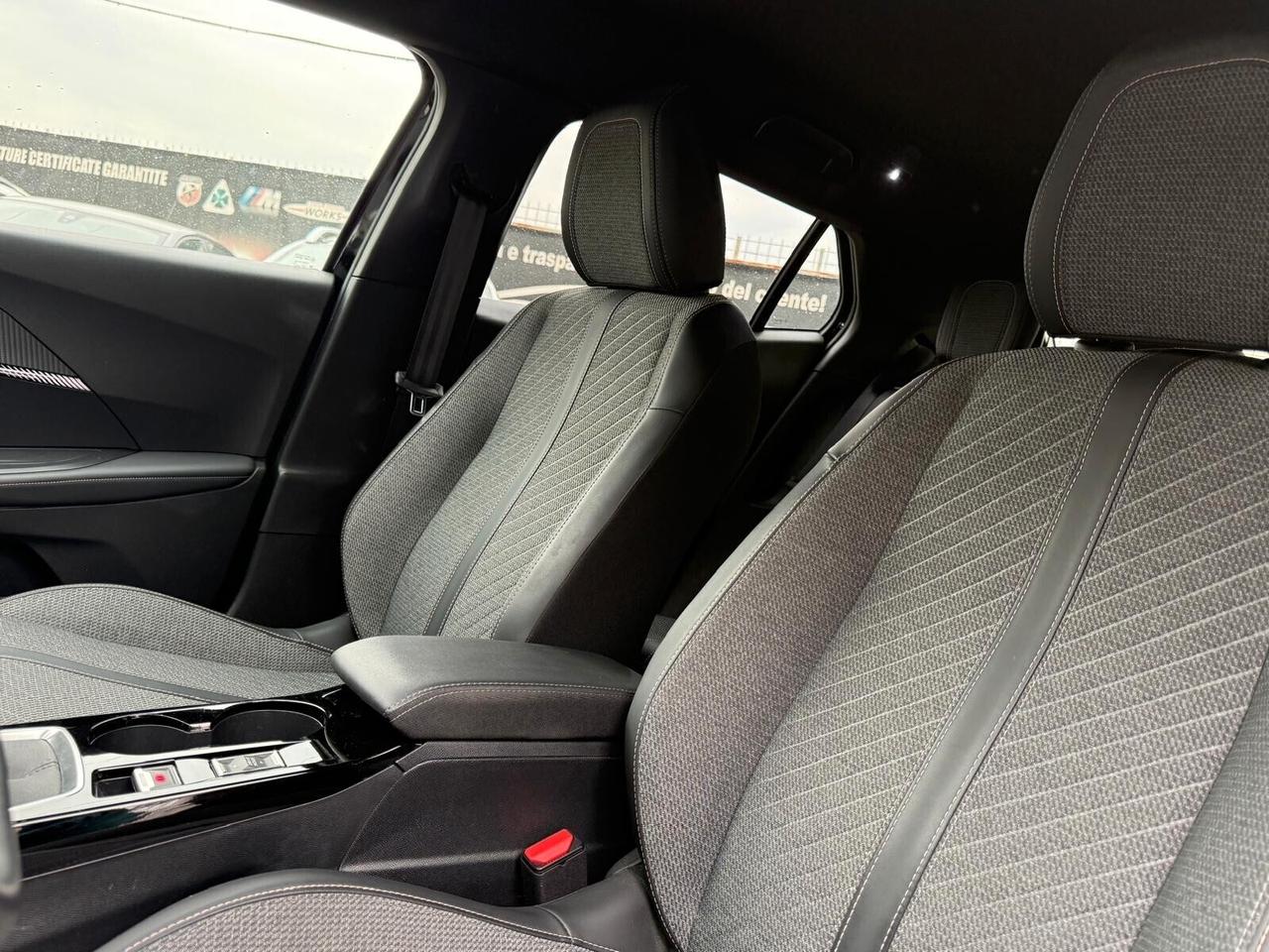 PEUGEOT 2008 1.2 BENZINA S&S 100CV 2025 ALLURE