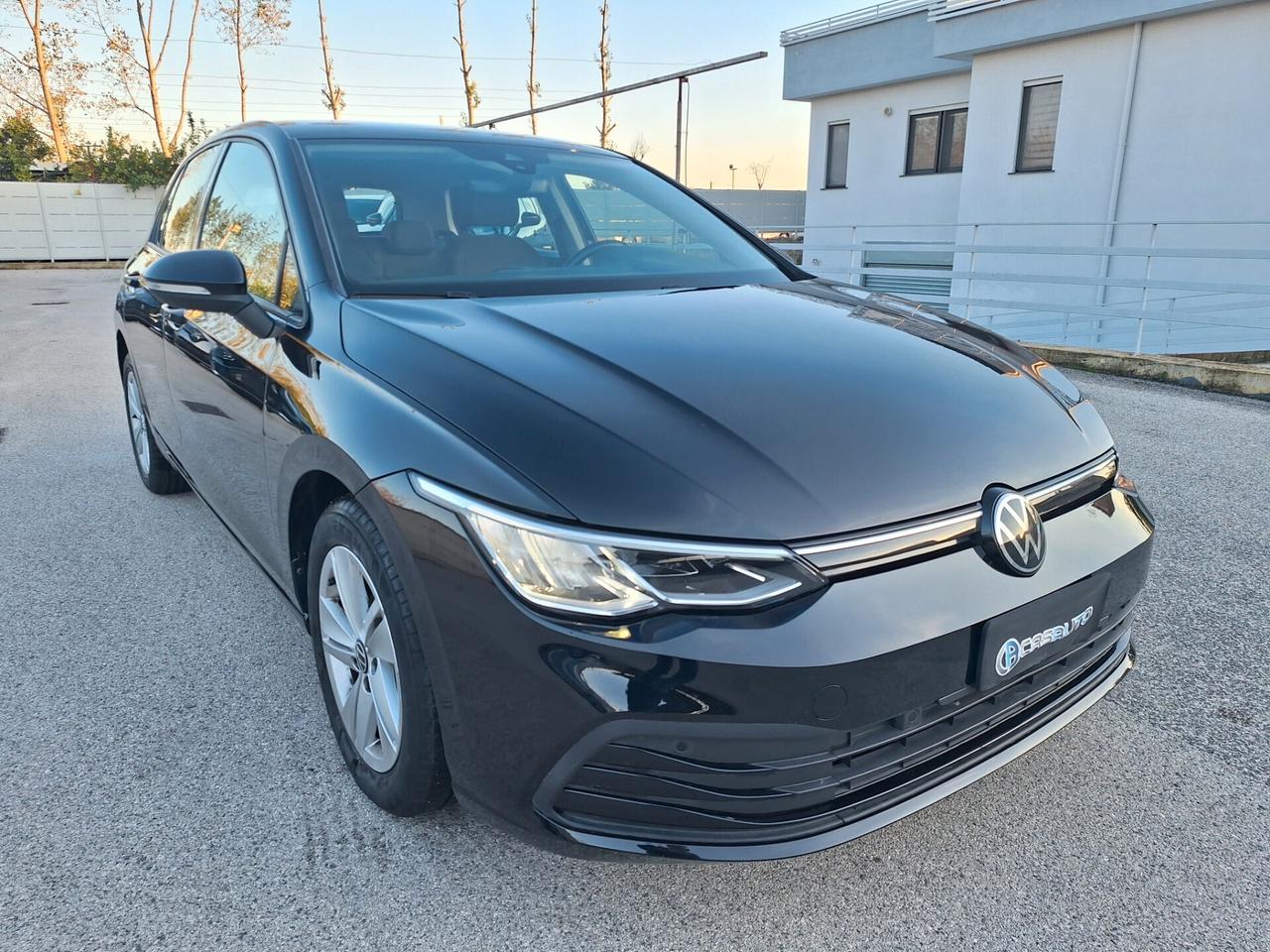 Volkswagen Golf LIFE TDI 115cv DSG NAV+RETROCAM. - 2022