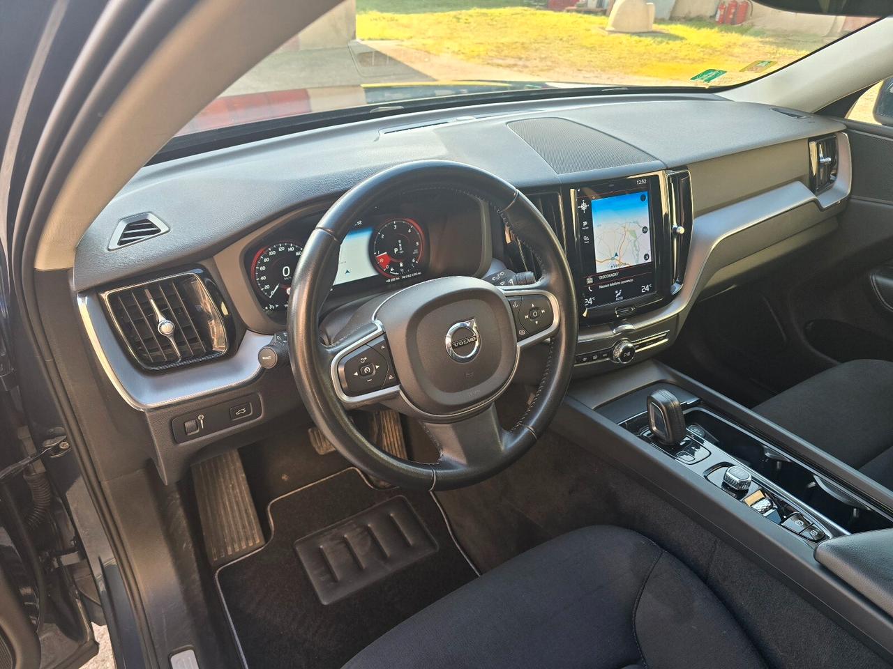 Volvo XC 60 XC60 B4 (d) AWD Geartronic Business