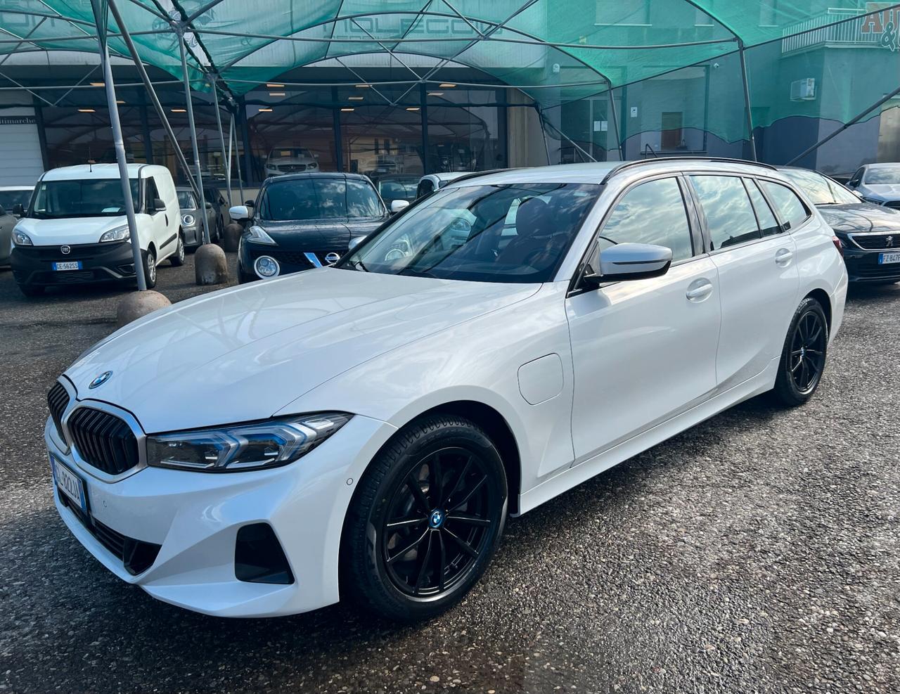 Bmw 330e G21 Touring auto