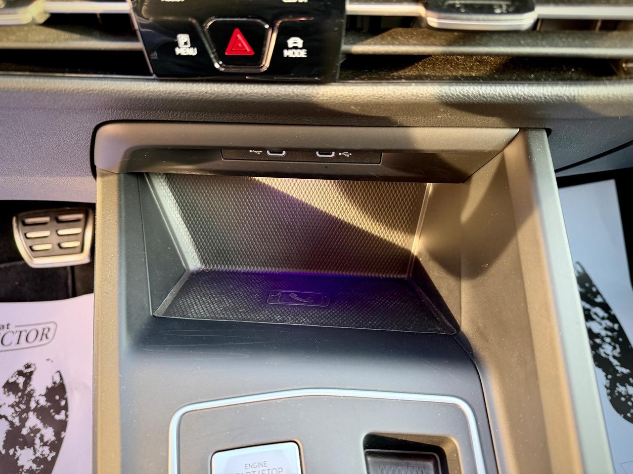 Volkswagen Golf 8 2.0 TSI DSG 4Motion R-Line