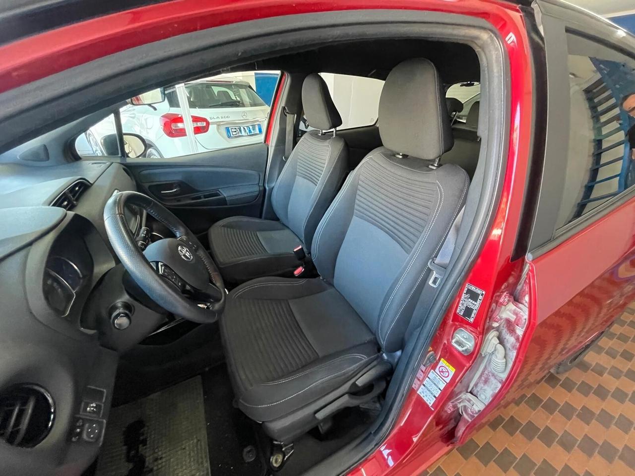 Toyota Yaris 1.0 5 porte Lounge