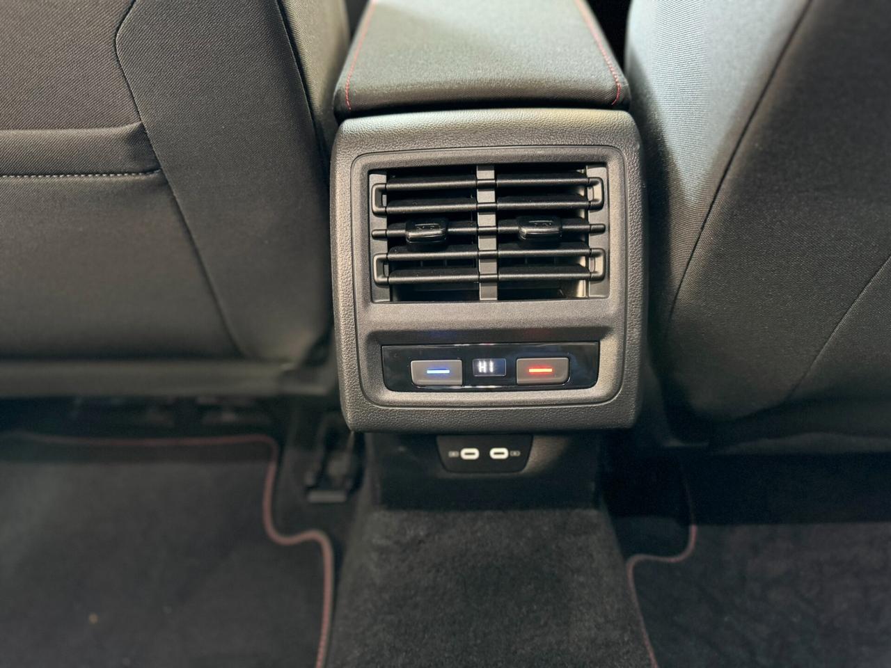 VW GOLF GTI 2.0 DSG 245CV PERFORMANCE