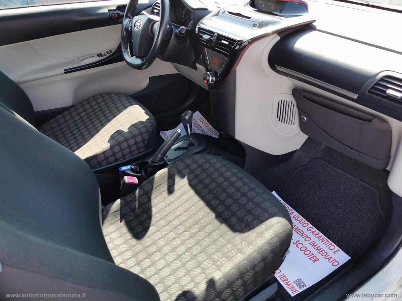 TOYOTA iQ 1.3 CVT Style RATE AUTO MOTO SCOOTER